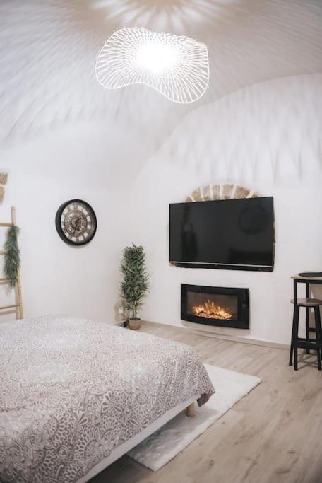 Appartement 2 Pieces Jacuzzi Brioude Buitenkant foto