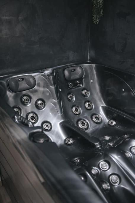 Appartement 2 Pieces Jacuzzi Brioude Buitenkant foto